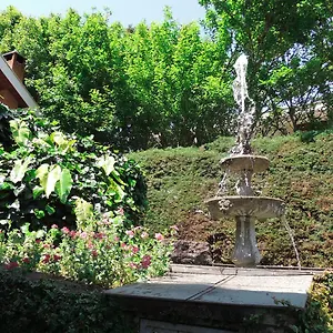 Casa Em , Кампус-ду-Жордау Бразилия